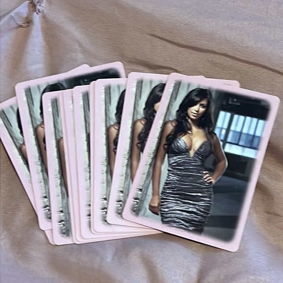 Kim Kardashian’s Workout Video Set of 4 w/bonus cards & autographed cards case - Picture 7 of 7